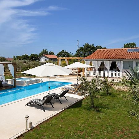 Holiday House Bilos Vodnjan Zewnętrze zdjęcie